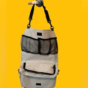 Lightweight Insulated Messenger Bag. Inside has 4 net pockets, Shoulder strap.